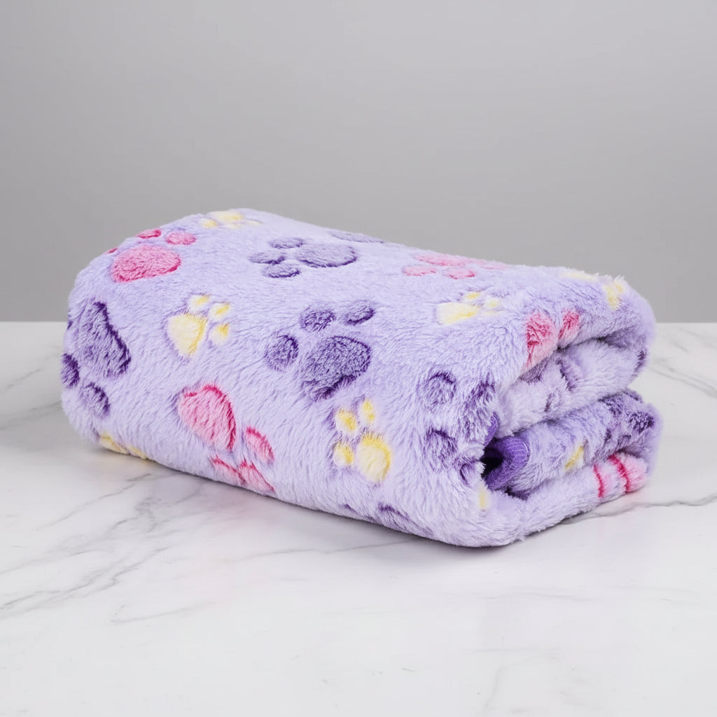 Kuschelige Hunde-Fleecedecke mit Pfoten-Print – Warm & Weich für jeden Vierbeiner